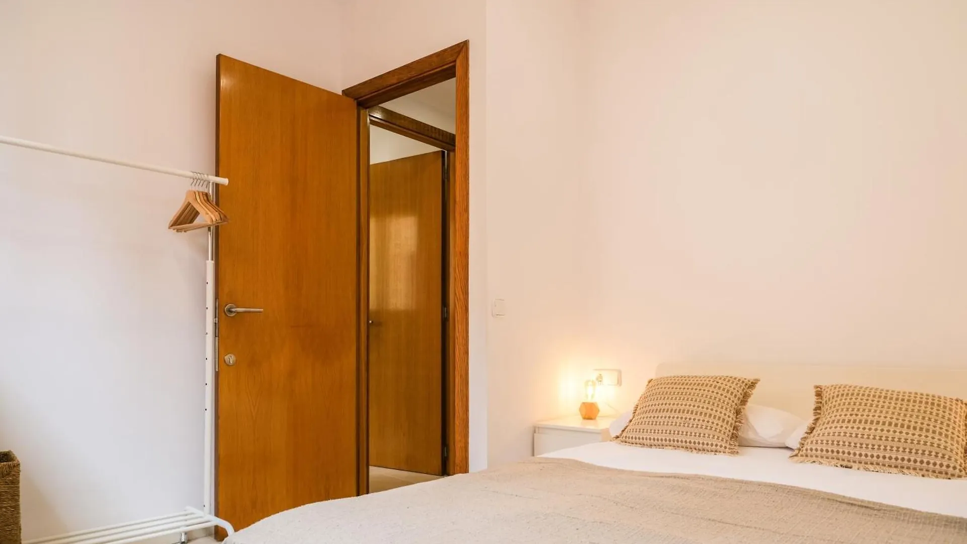 Apartamento Ca Leudald 1 Descubre Besalu En Familia 0*,  España